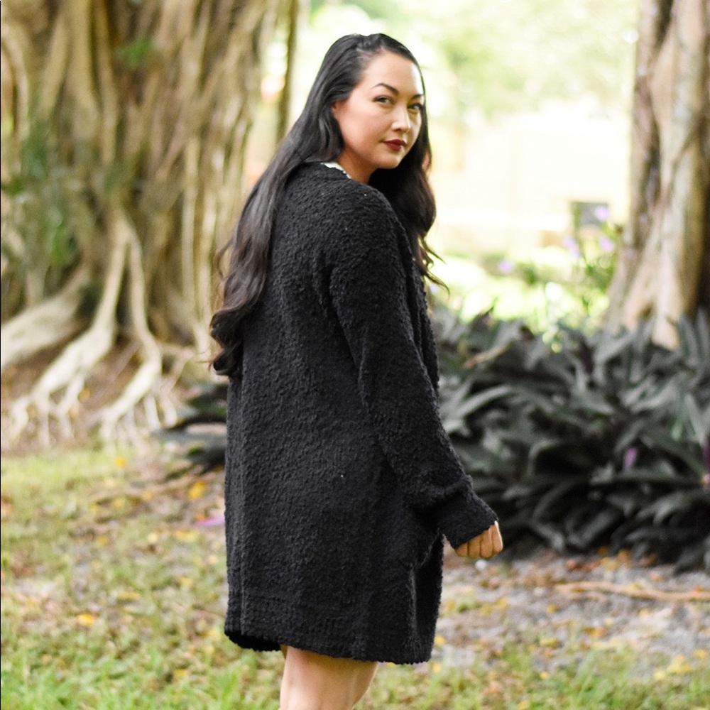 Black Popcorn Cardigan - Picture 3 of 4